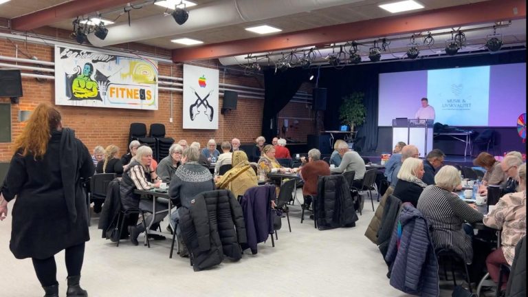 Musik bingo i salen